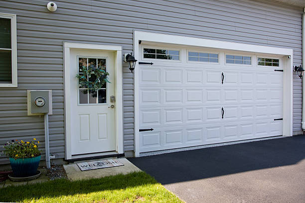 24/7 Emergency Garage Door Panel Replacement experts in Logan County County, CO